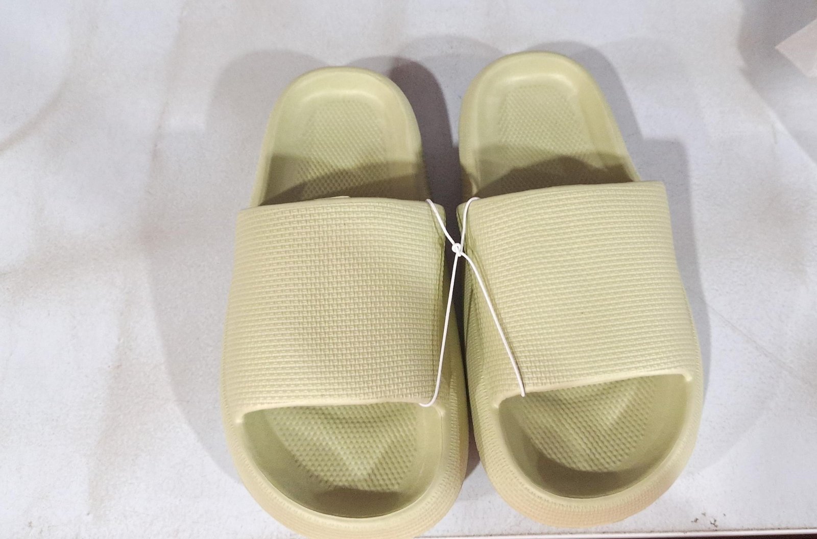 Soft Home Couple Slippers - Image 9