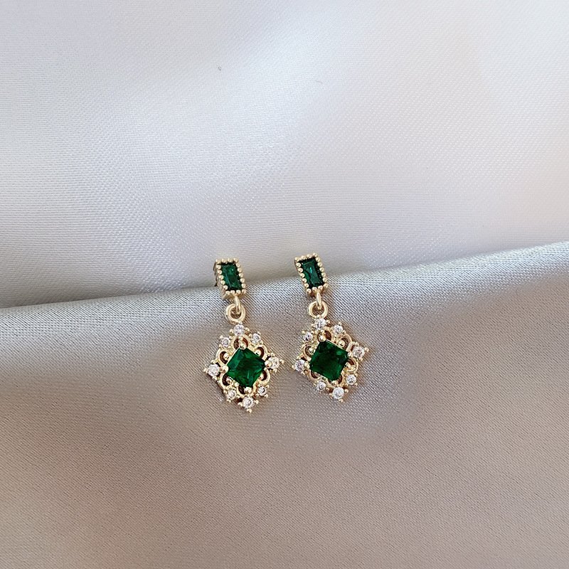 All-match Small Earrings With New Green Gemstones - Image 3