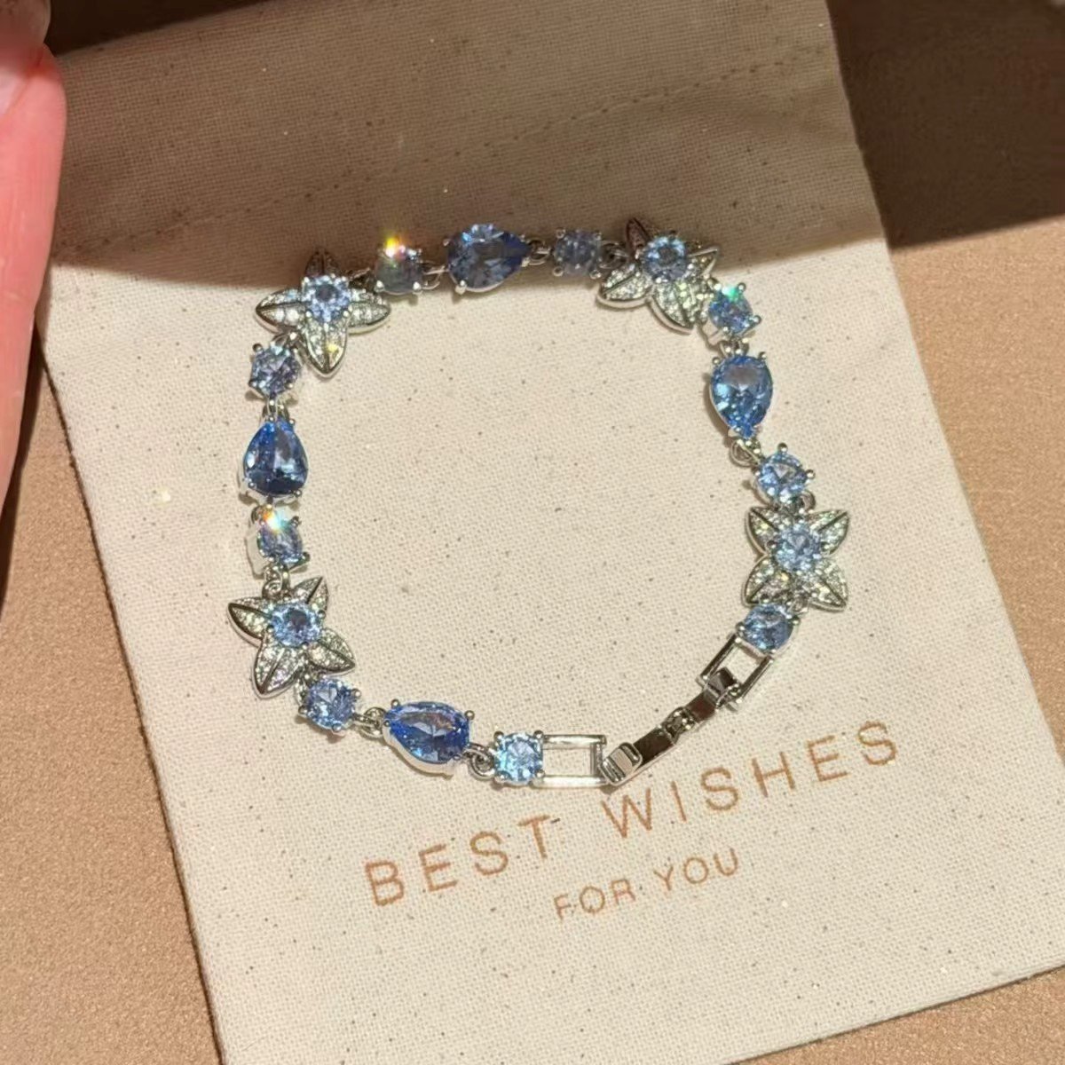 Exquisite Bracelet Inlaid With Colorful Gemstones - Image 9