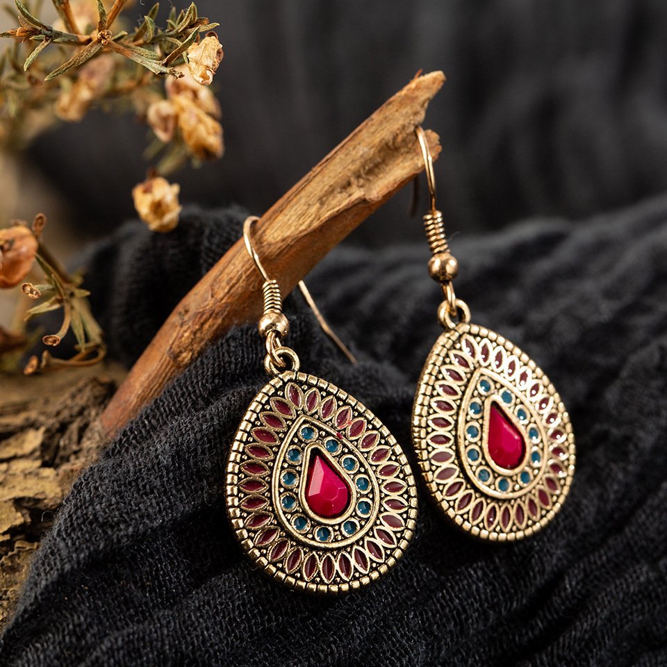 Drop-shaped alloy earrings with gemstones - Image 3