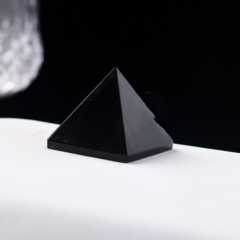Natural Crystal Pyramid Ornaments Original Stone Polishing 3cm Colorful Gem Process - Image 6