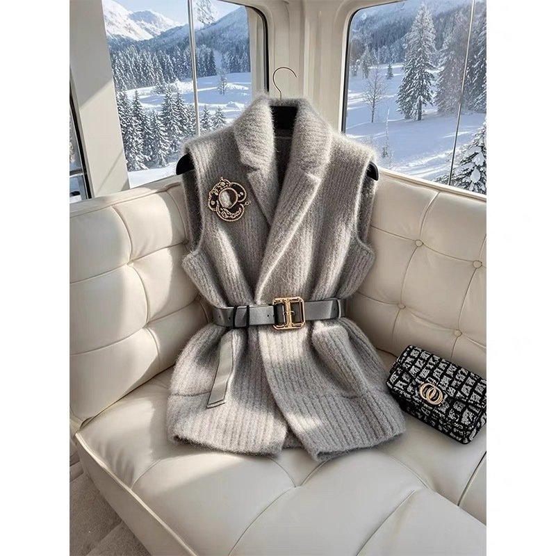 Women's Petite Layering Gray Thick Knitted Vest - Image 2
