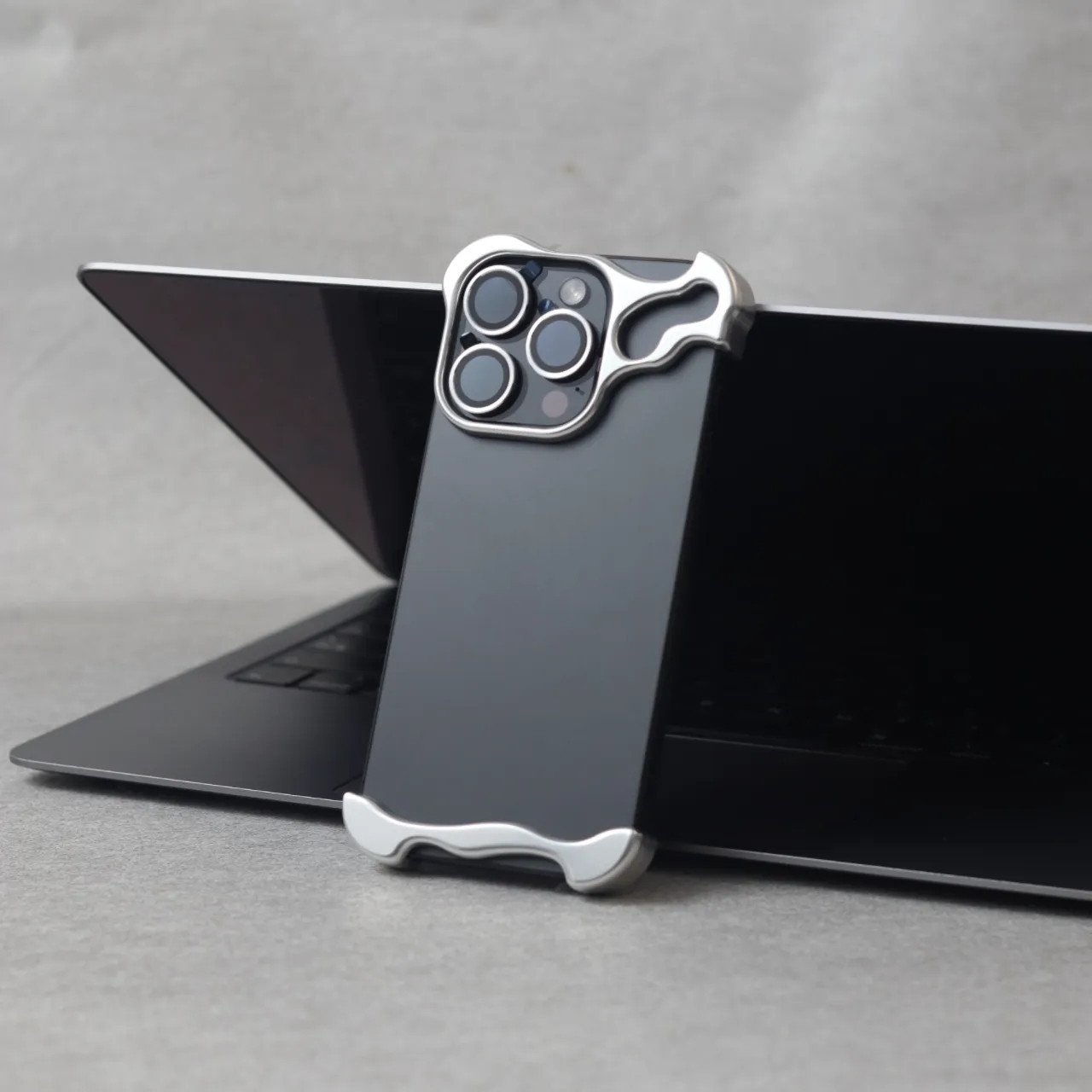 Zinc Alloy Suitable For 15romax Phone Cases - Image 3