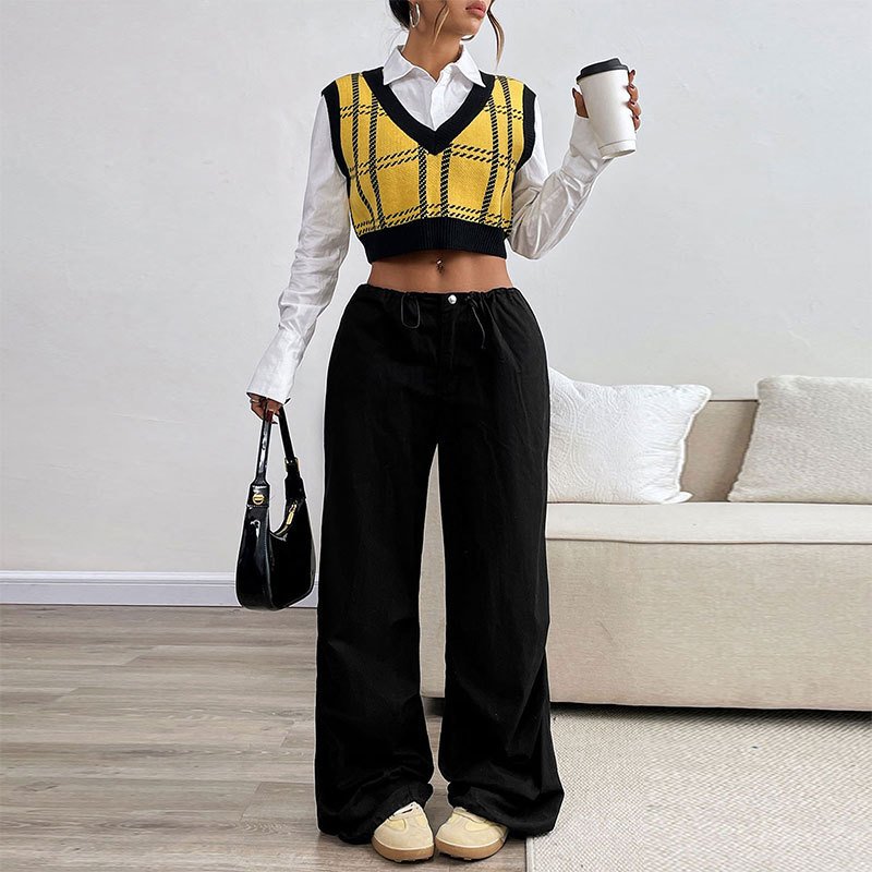 Women's V-neck Plaid Waistcoat - Image 2