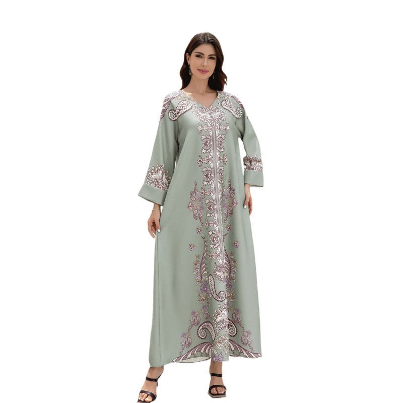 Muslim Women's Wear Robe Printing Hot Bead V-neck Turned Cuff Dress - Image 6