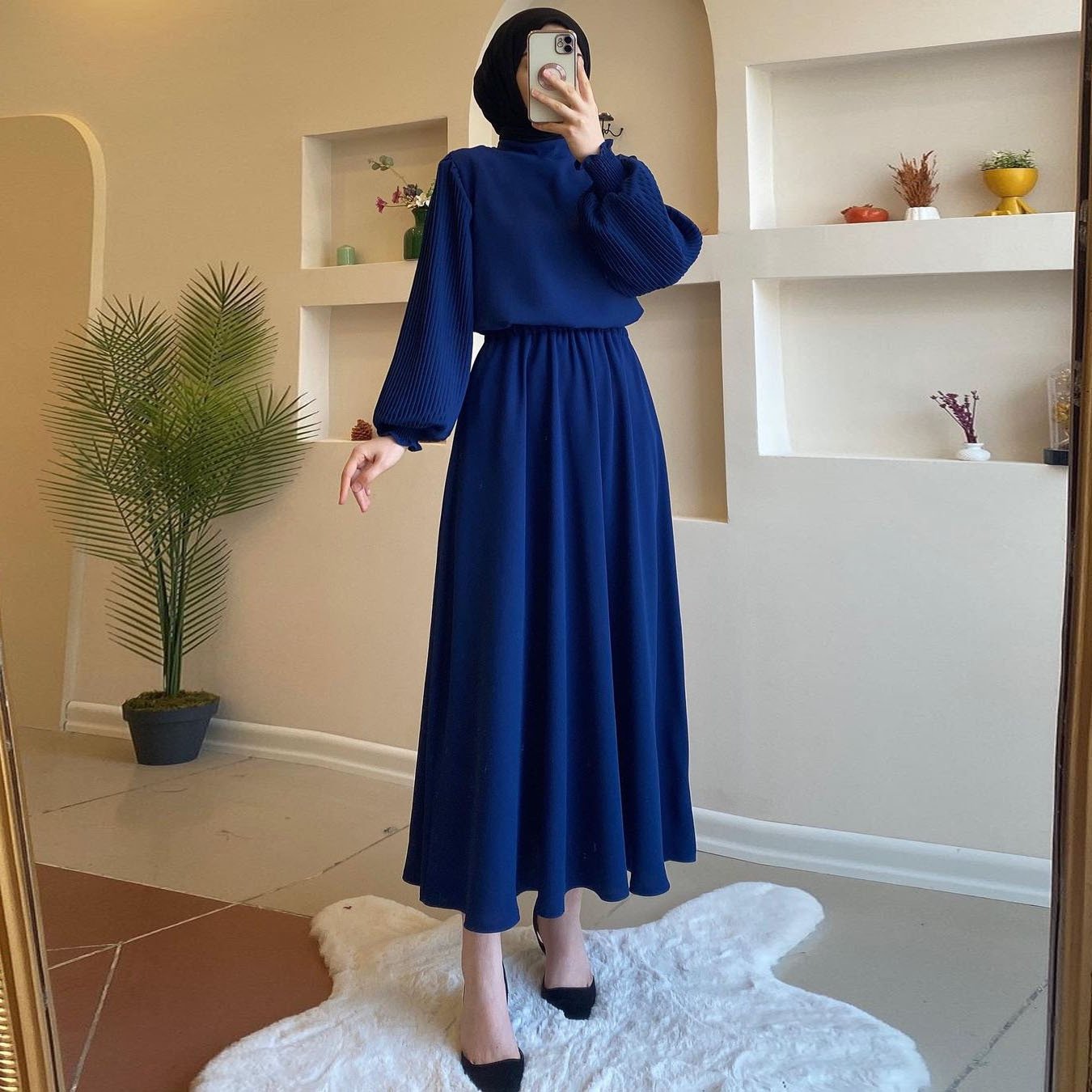Middle East Muslim Arab Fall Winter Fashion Pleated Lace-up Dress - Image 2