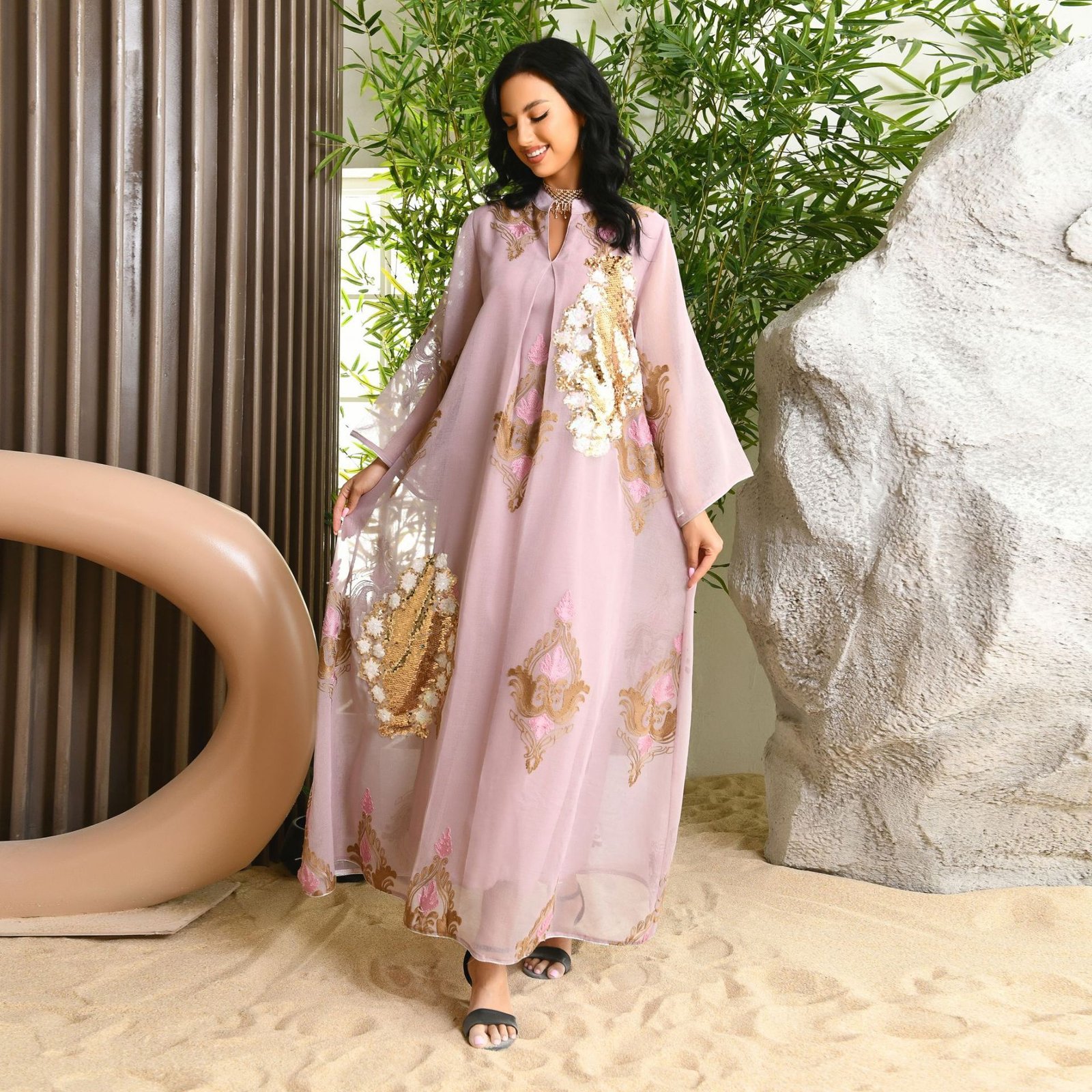 Middle East Female Muslim Sequin Embroider Dress - Image 10
