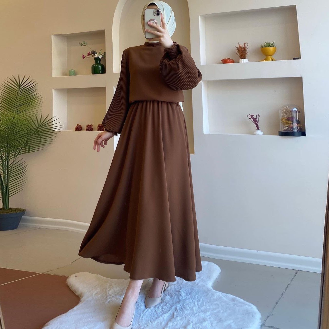 Middle East Muslim Arab Fall Winter Fashion Pleated Lace-up Dress - Image 3