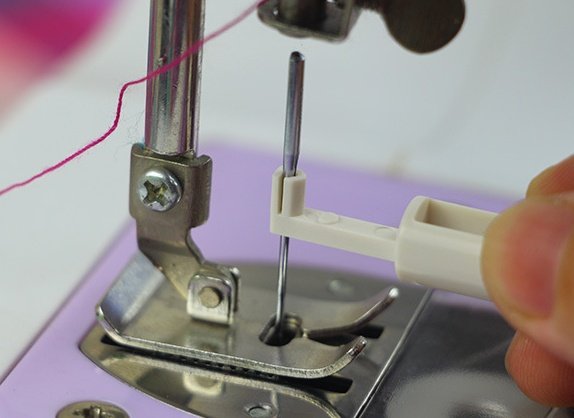 Needle Threader Insertion Tool For Sewing Machine - Image 4