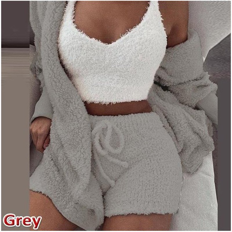 3 Pieces Of Fashionable Ladies Plush Home Clothes - Image 6