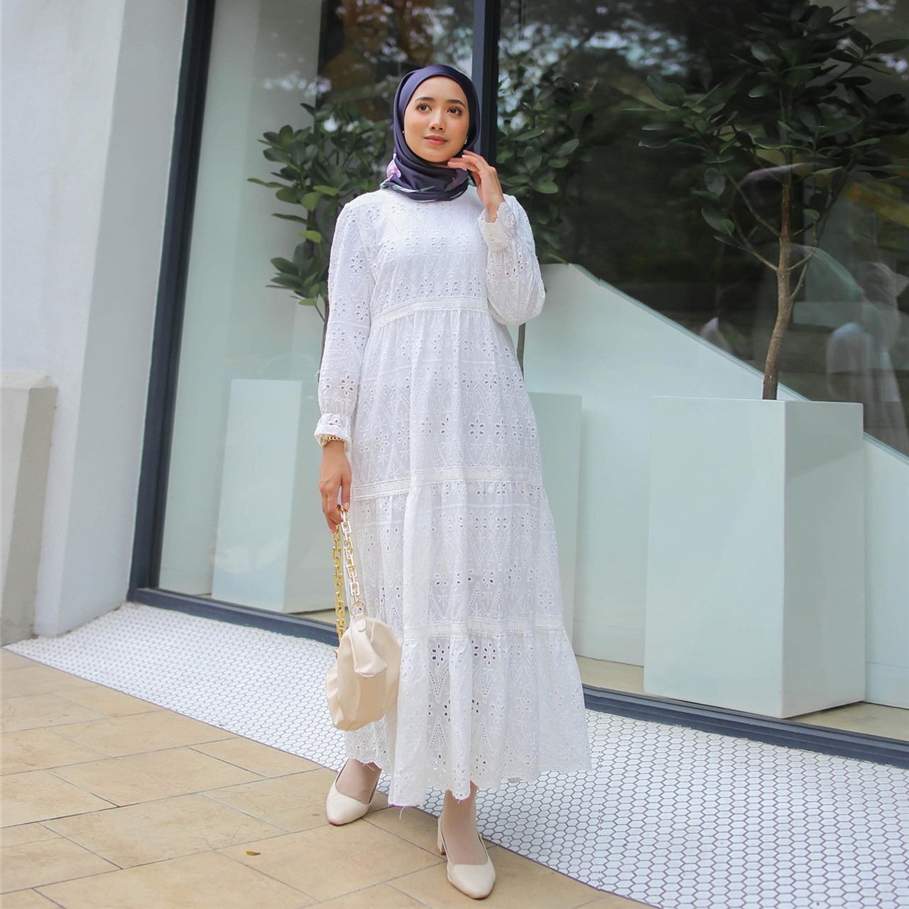 Muslim Malaysia Indonesia Hollow Lace Dress - Image 10