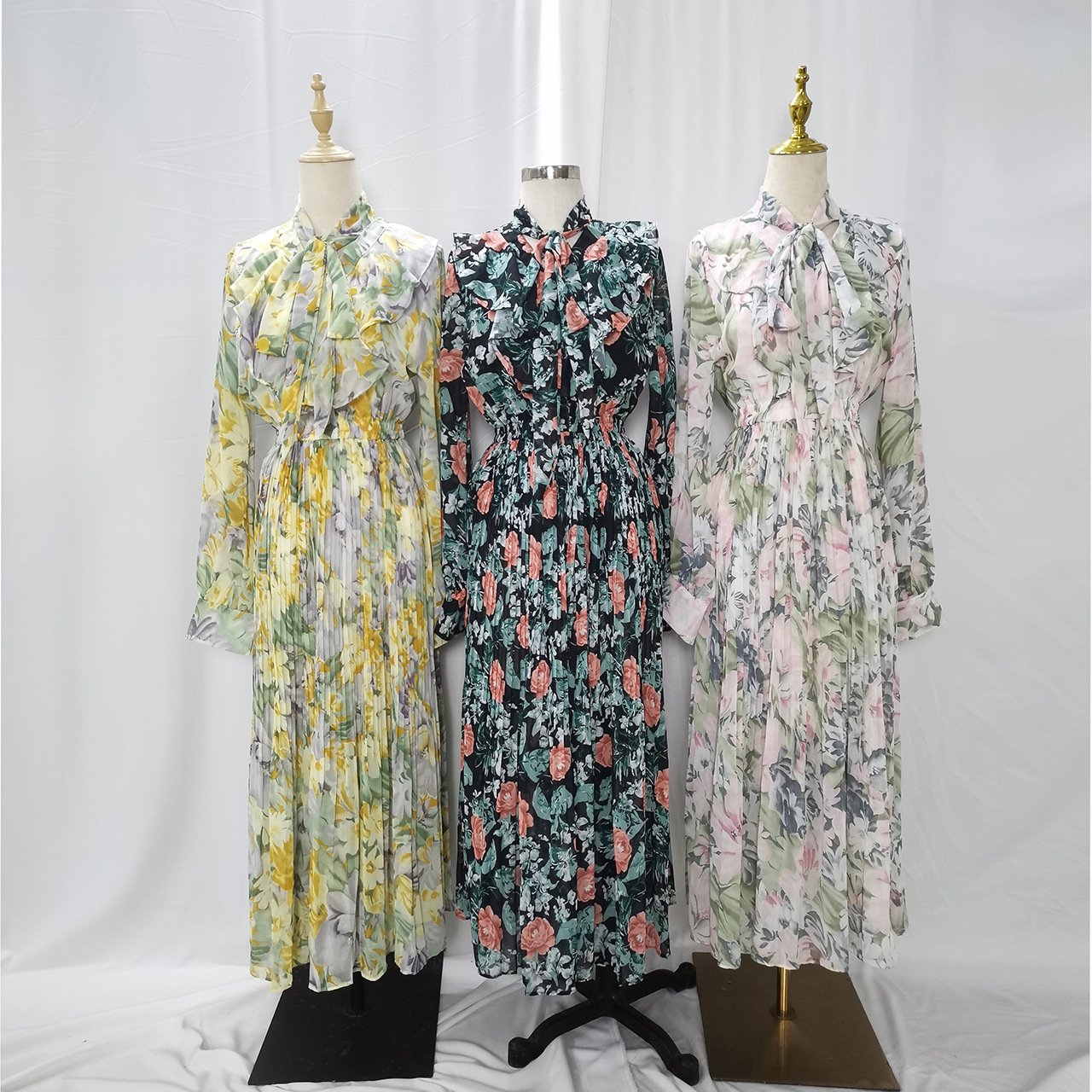 Muslim Malay Indonesian Ruffled Printed Dress - Image 9